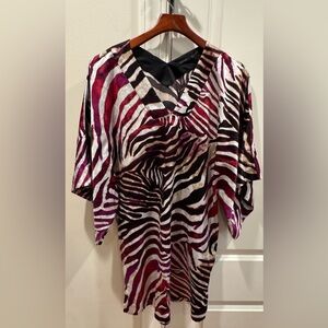 Natori KUMA PRINTED CHARMEUSE CAFTAN DRESS IN MAGENTA-short